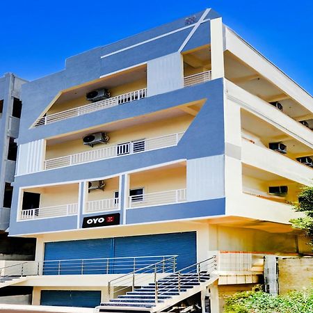 Hotel O Gk Grand Bibinagar Buitenkant foto